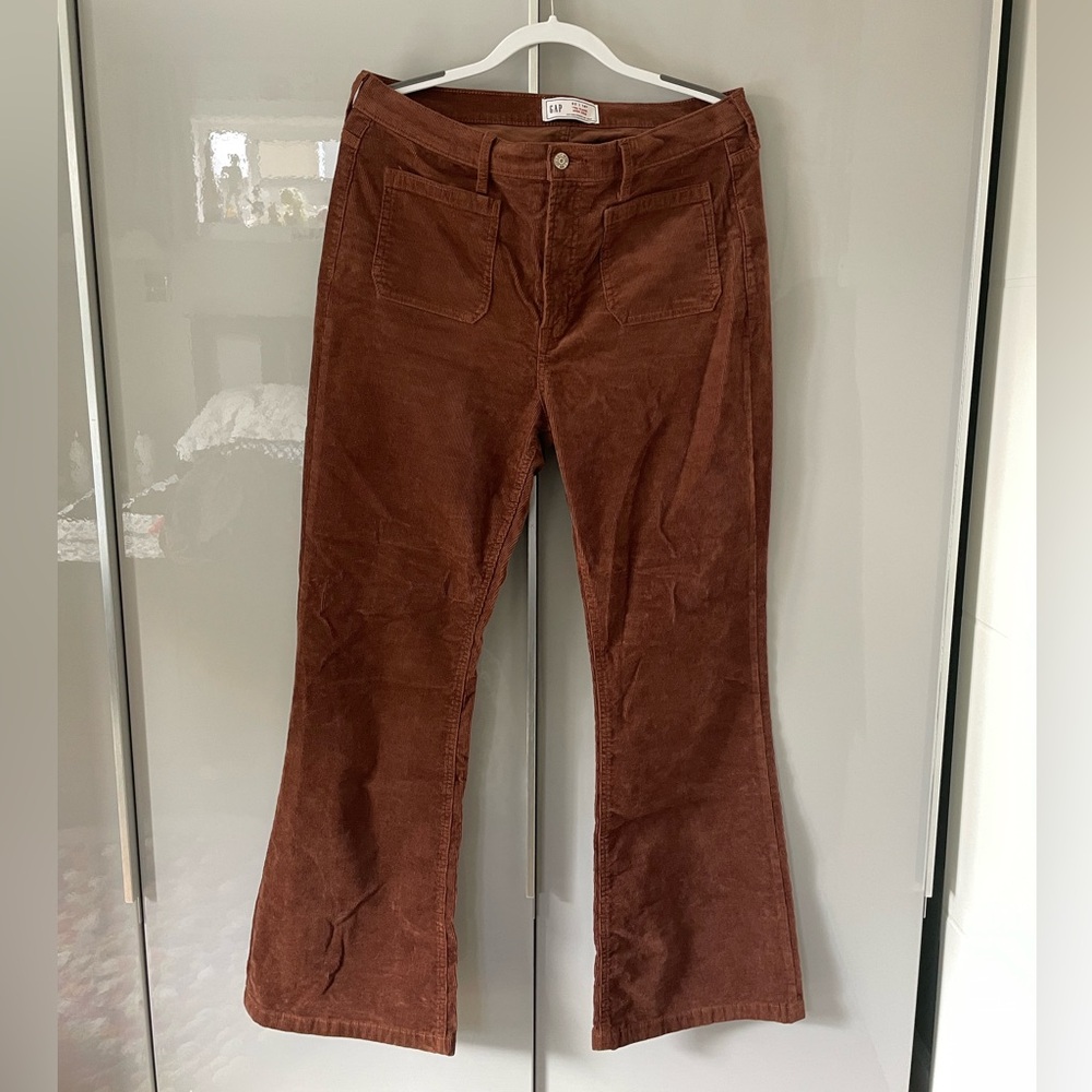 GAP Women’s Brown ‘70s Flare Corduroys